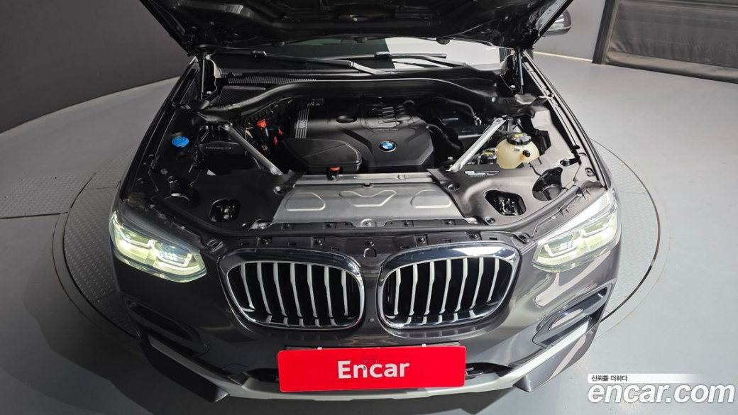 BMW X4 xDrive20i xLine, 2021