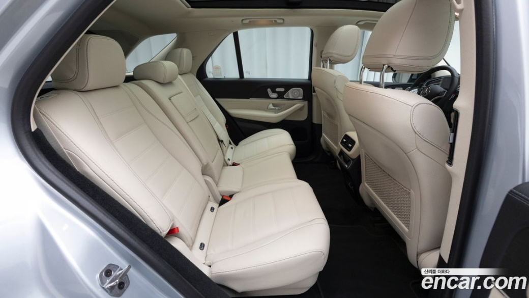 Mercedes-Benz GLE-Class GLE450 4MATIC, 2025