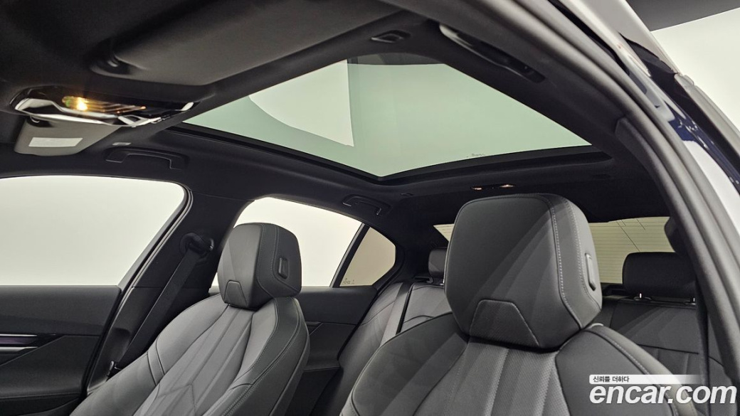 BMW 5-Series 520i M Sport, 2025