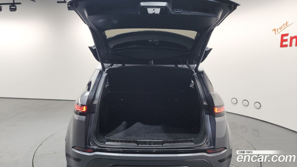 Land Rover Range Rover Evoque P250 R-Dynamic SE, 2021