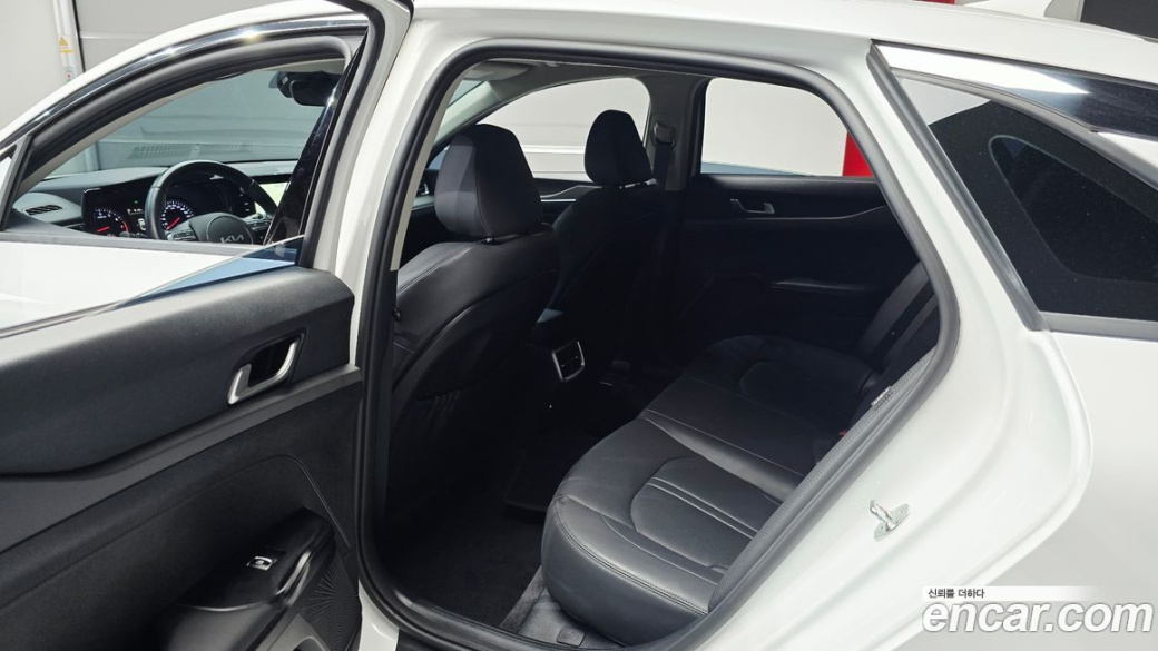 Kia K5 2.0, 2023