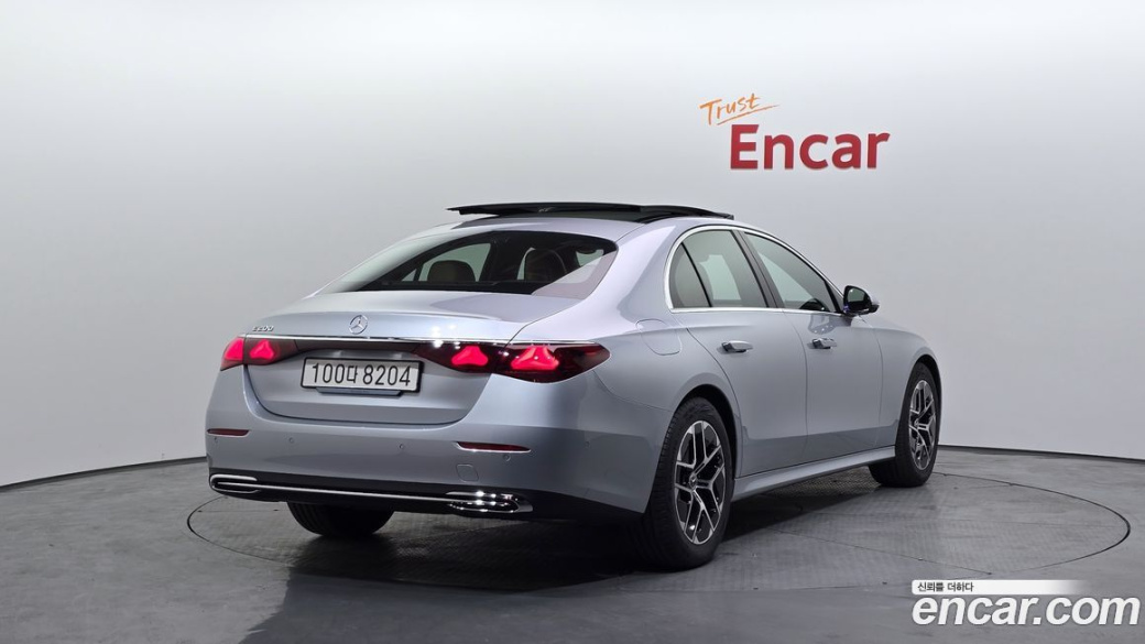 Mercedes-Benz E-Class E200 Avantgarde, 2025