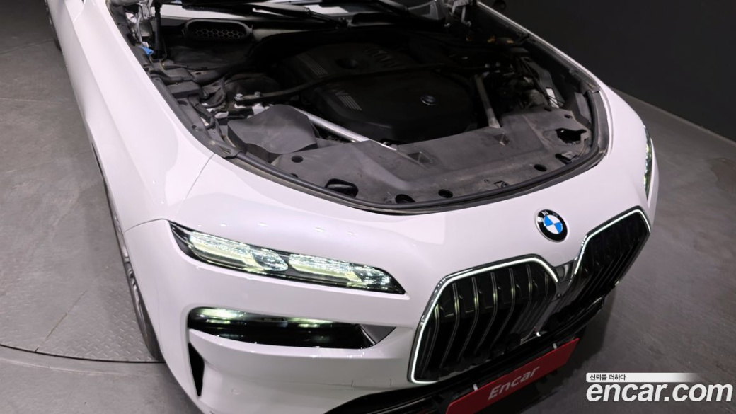 BMW 7-Series 740i sDrive Design Pure Excellence, 2023