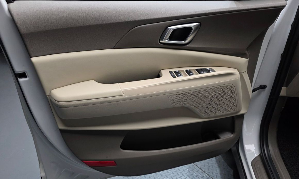 Kia Carnival 9-Seater Noblesse, 2025
