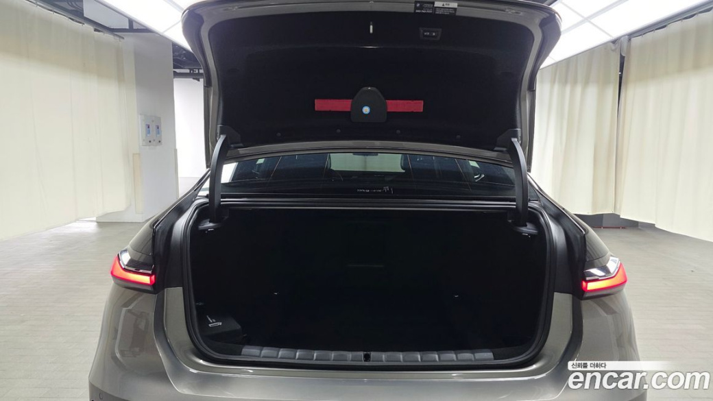 BMW 7-Series 740d xDrive M Sport, 2025