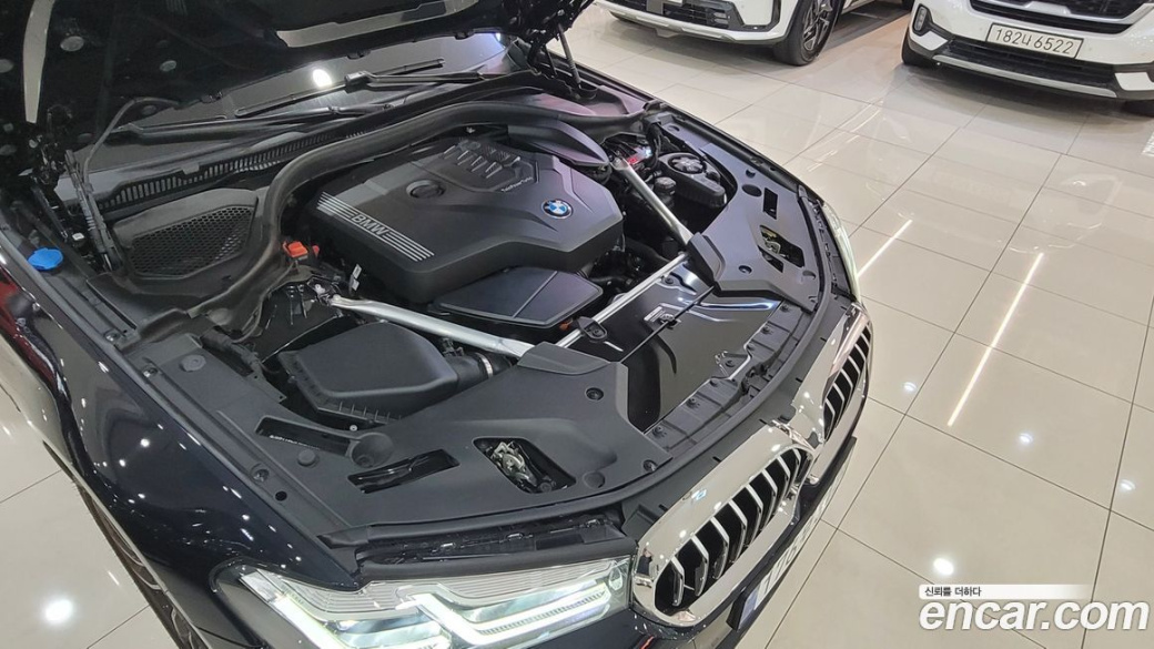 BMW 5-Series 520i M Sport, 2023