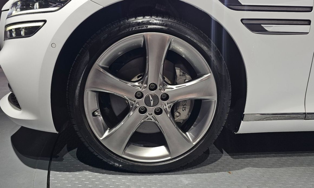 Genesis G80 Gasoline 2.5 Turbo AWD, 2024
