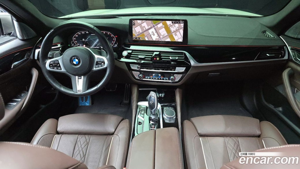 BMW 5-Series M550i xDrive, 2022