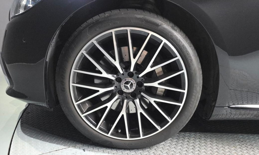 Mercedes-Benz S-Class S580L 4MATIC, 2022
