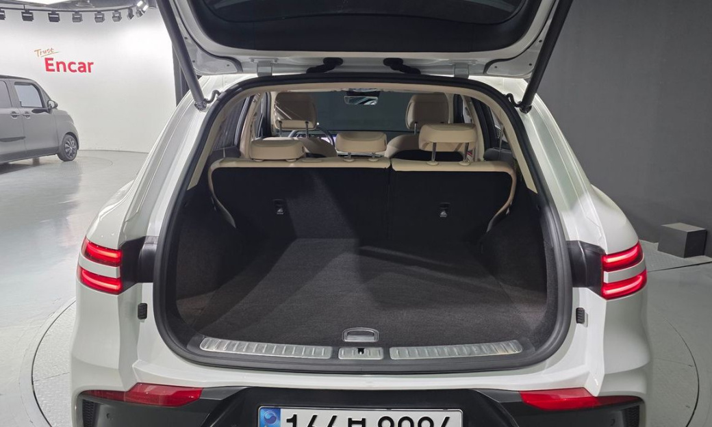 Genesis GV70 2.5T Gasoline AWD, 2025