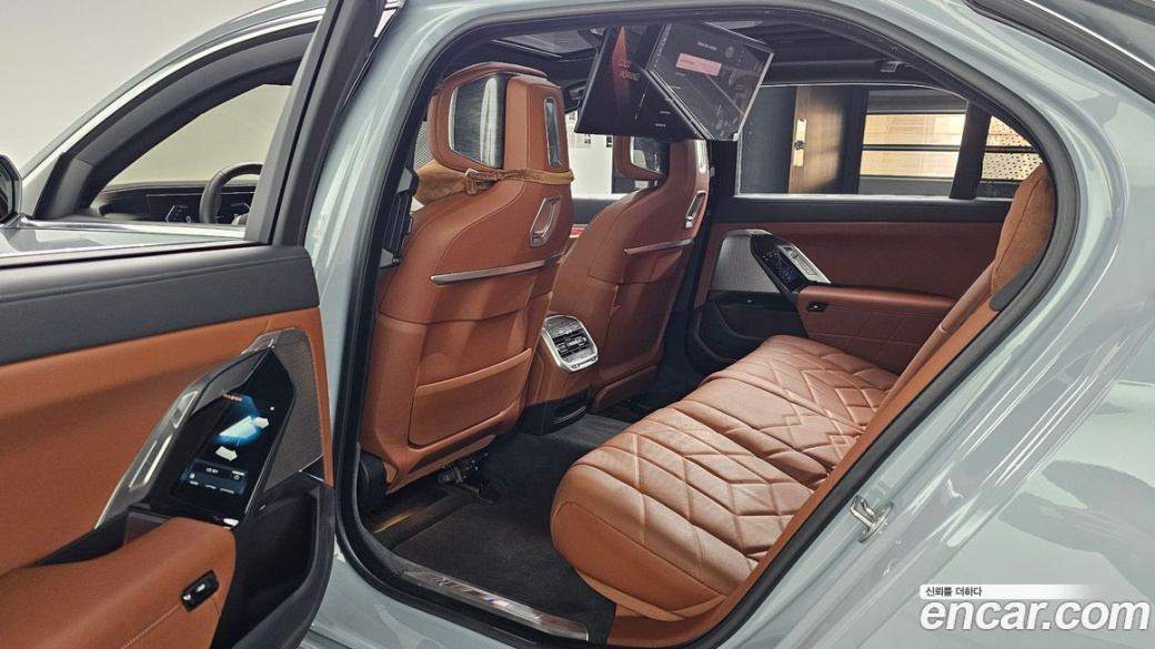 BMW 7-Series 740i xDrive M Sport, 2024