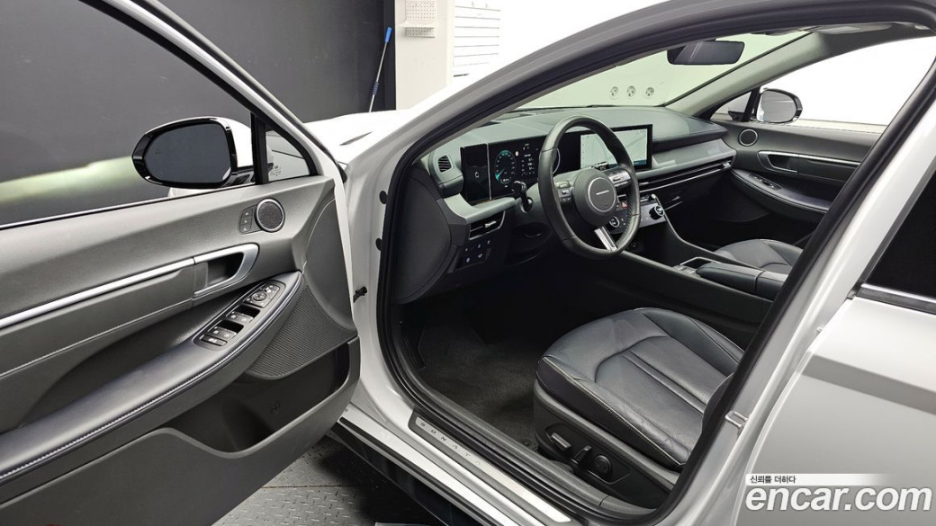 Hyundai Sonata 2.0, 2024