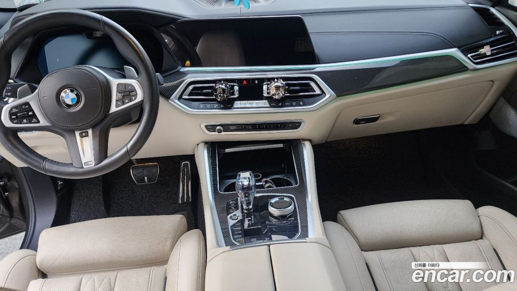 BMW X6 M50i, 2021