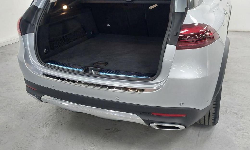 Mercedes-Benz GLE-Class GLE300d 4MATIC, 2025