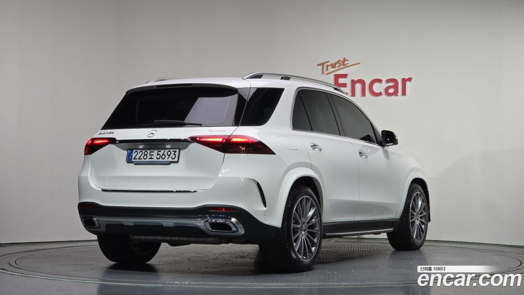 Mercedes-Benz GLE-Class GLE450 4MATIC, 2025