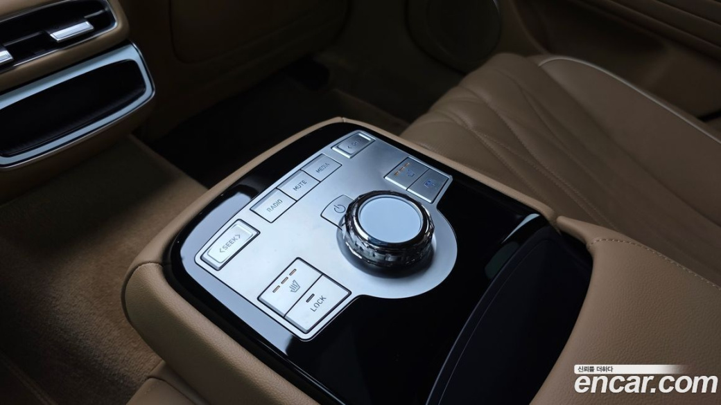 Genesis G80 Gasoline 2.5 Turbo AWD, 2025