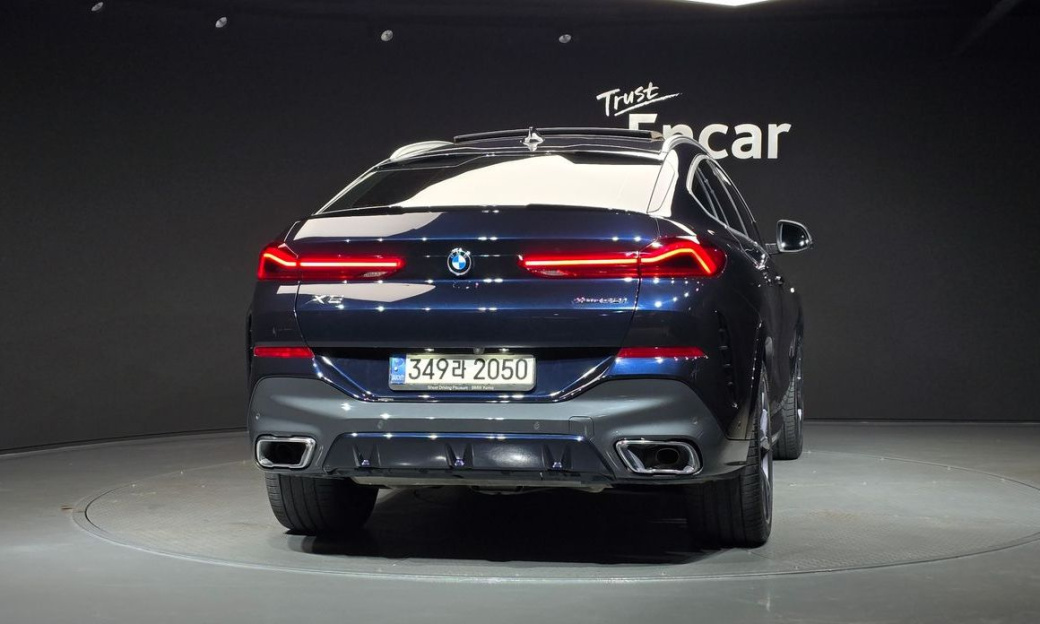 BMW X6 xDrive40i M Sport, 2022
