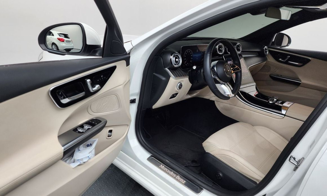 Mercedes-Benz C-Class C300 4MATIC Avantgarde, 2023