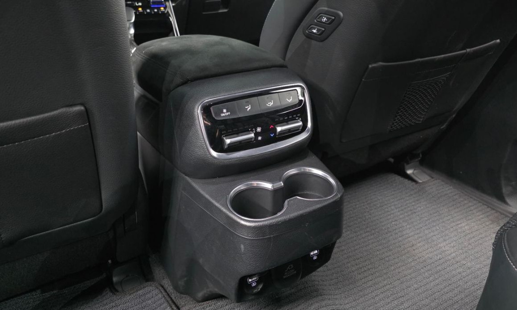 Kia Mohave Diesel 3.0 4WD 6-Seater, 2024