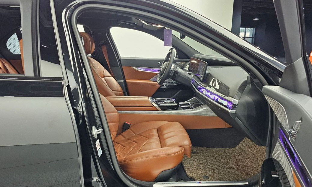 BMW 7-Series 740i xDrive M Sport Limited, 2024