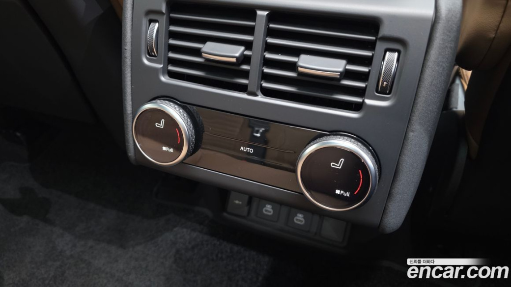 Land Rover Discovery P360 Dynamic HSE, 2024