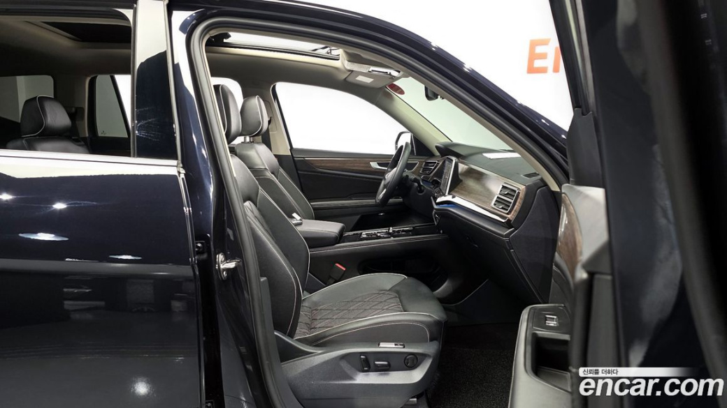 Volkswagen Atlas 2.0 TSI R-LINE 6-Seater, 2025