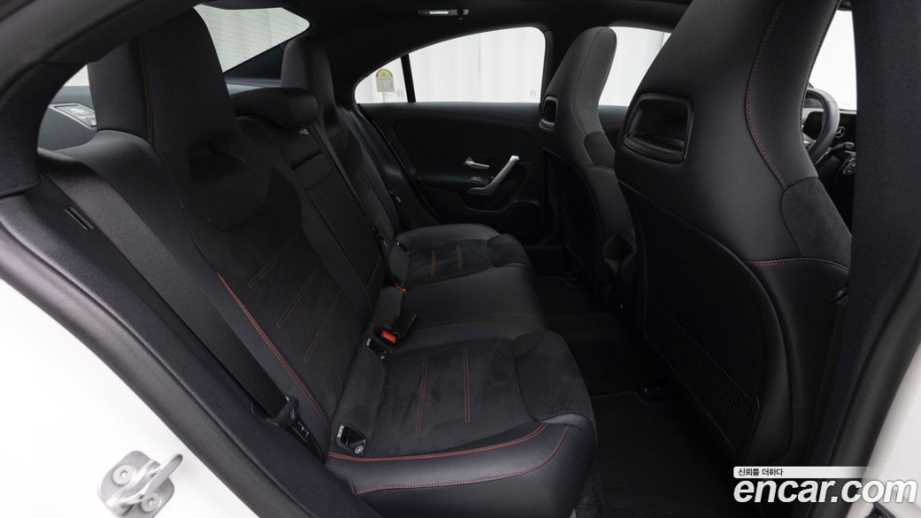 Mercedes-Benz CLA-Class CLA250 4MATIC, 2025