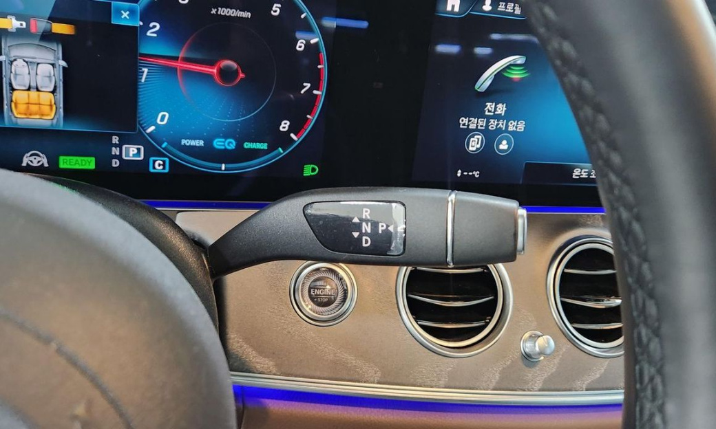 Mercedes-Benz E-Class E350 4MATIC Exclusive, 2023