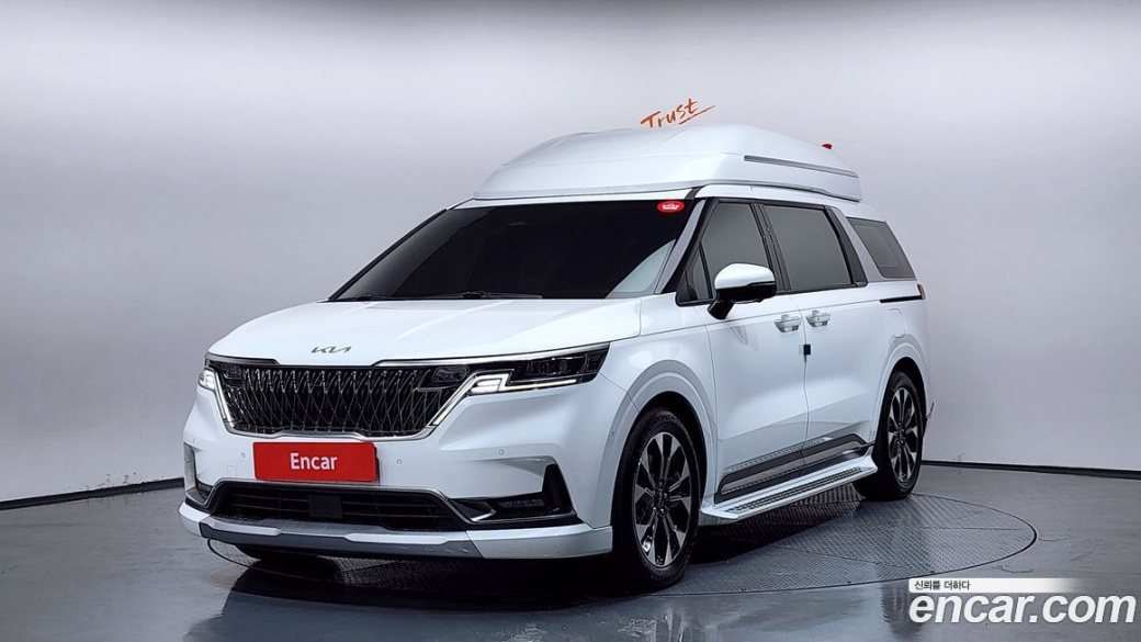 Kia Carnival 9-Seater Hi-Limousine, 2022