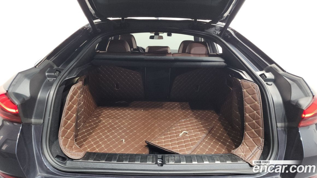 BMW X6 xDrive40i M Sport, 2022