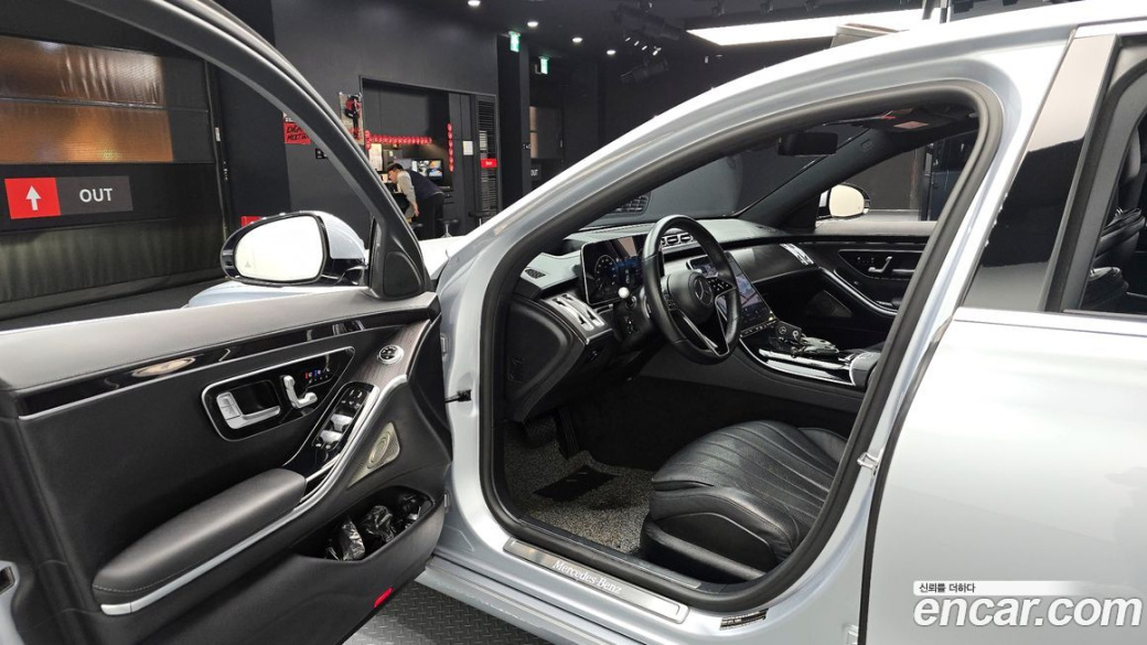 Mercedes-Benz S-Class S350 d, 2022