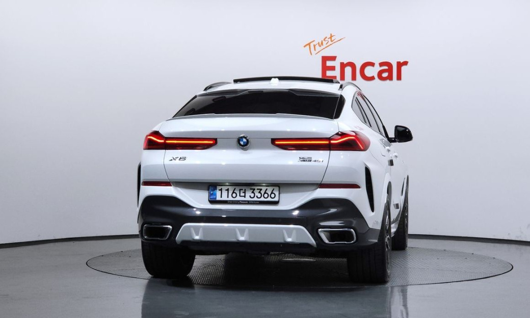 BMW X6 xDrive40i M Sport, 2025