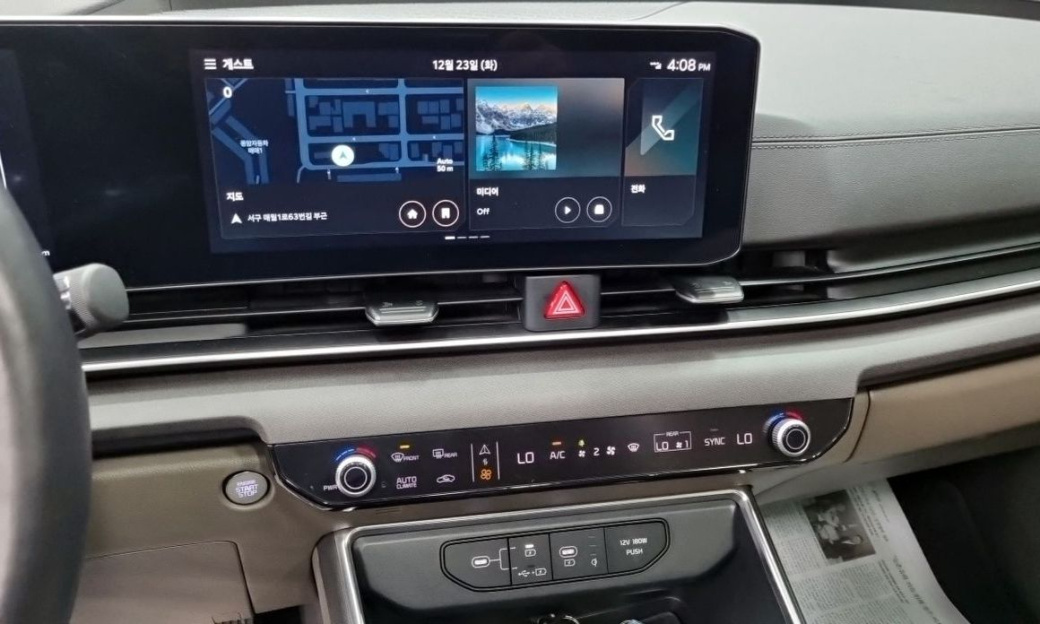 Kia Carnival 7-Seater Noblesse, 2024