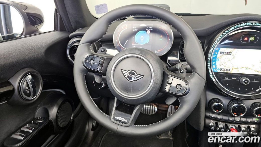 Mini Cooper Convertible JCW, 2022