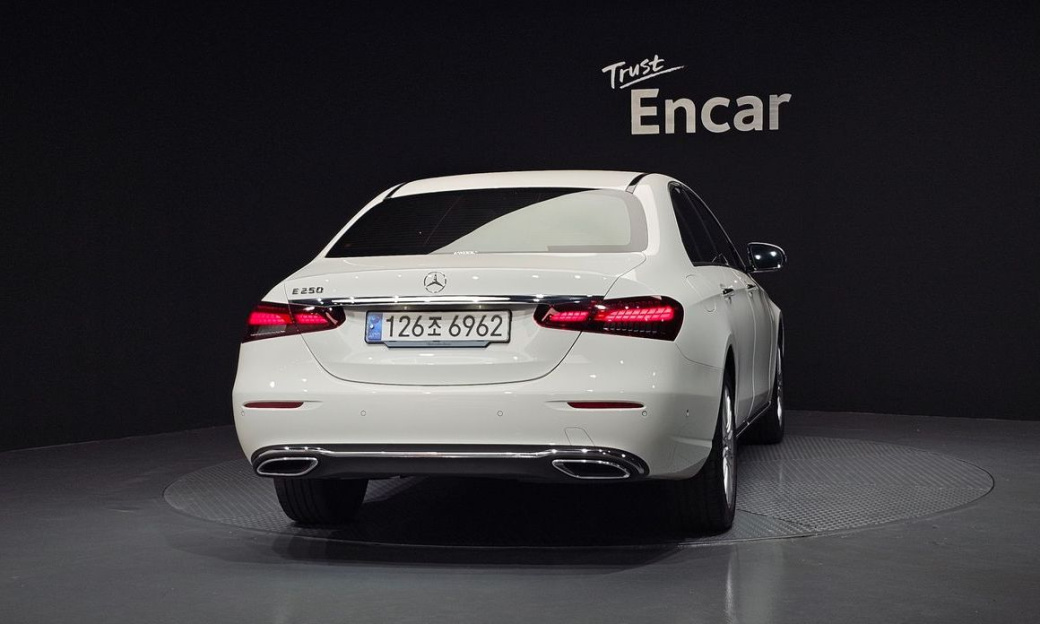 Mercedes-Benz E-Class E250 Exclusive, 2023