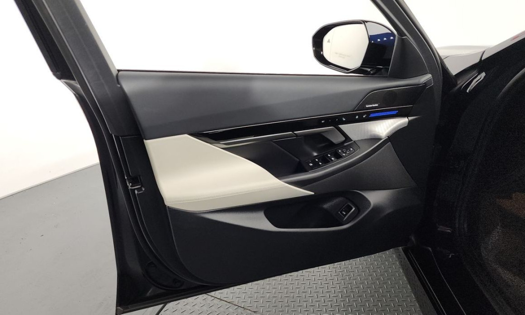 BMW 5-Series 520i M Sport, 2024