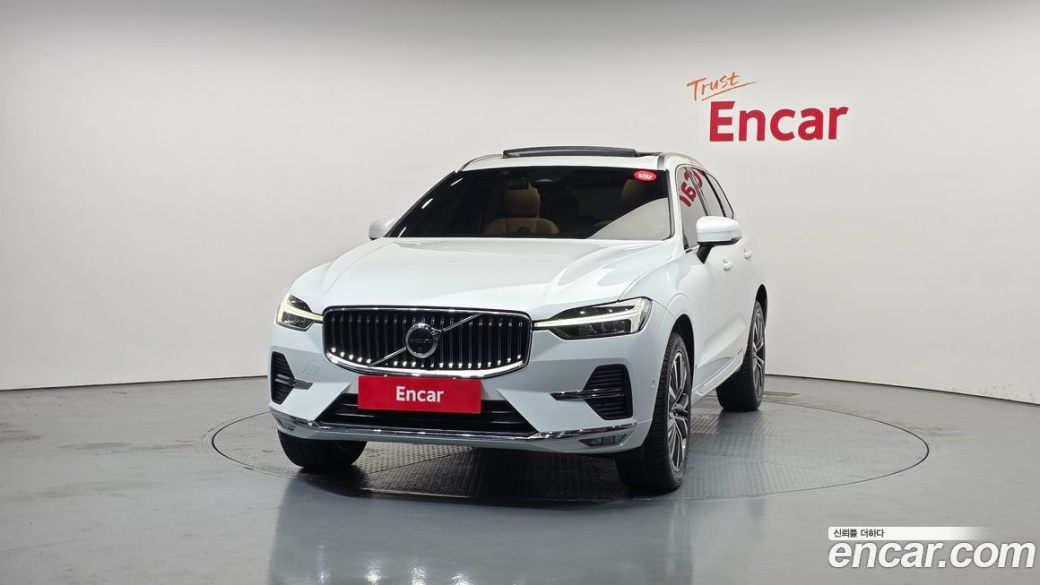 Volvo XC60 B6 Inscirtion, 2022