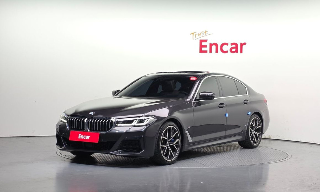 BMW 5-Series 530i M Sport Package, 2023