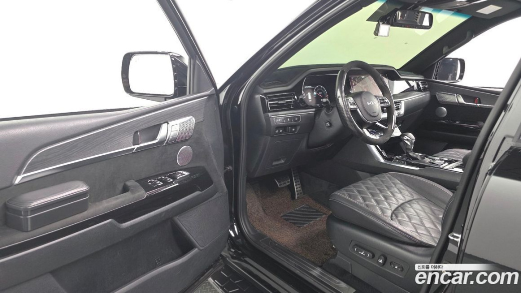 Kia Mohave Diesel 3.0 4WD 7-Seater, 2023
