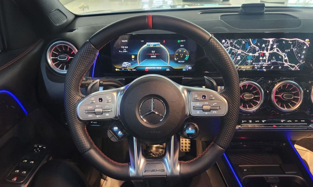 Mercedes-Benz GLB-Class AMG GLB35 4MATIC, 2023