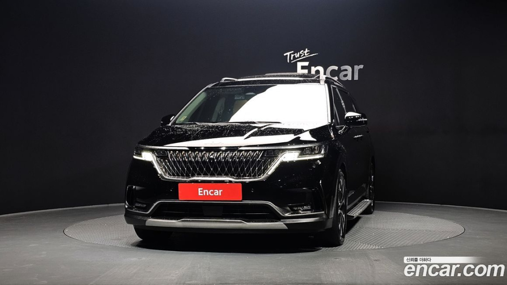 Kia Carnival 9-Seater Signature, 2023