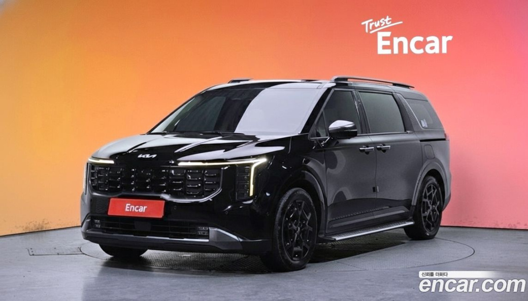 Kia Carnival 7-Seater Gravity, 2024