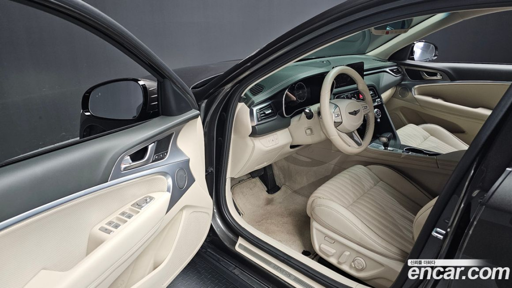 Genesis G70 Gasoline 2.0T 2WD, 2023