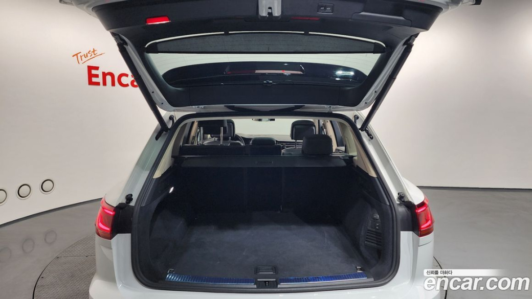 Volkswagen Touareg 3.0 TDI Prestige, 2023