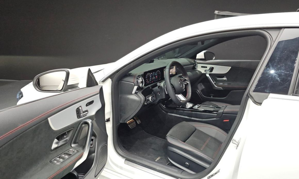 Mercedes-Benz CLA-Class CLA250 4MATIC, 2024