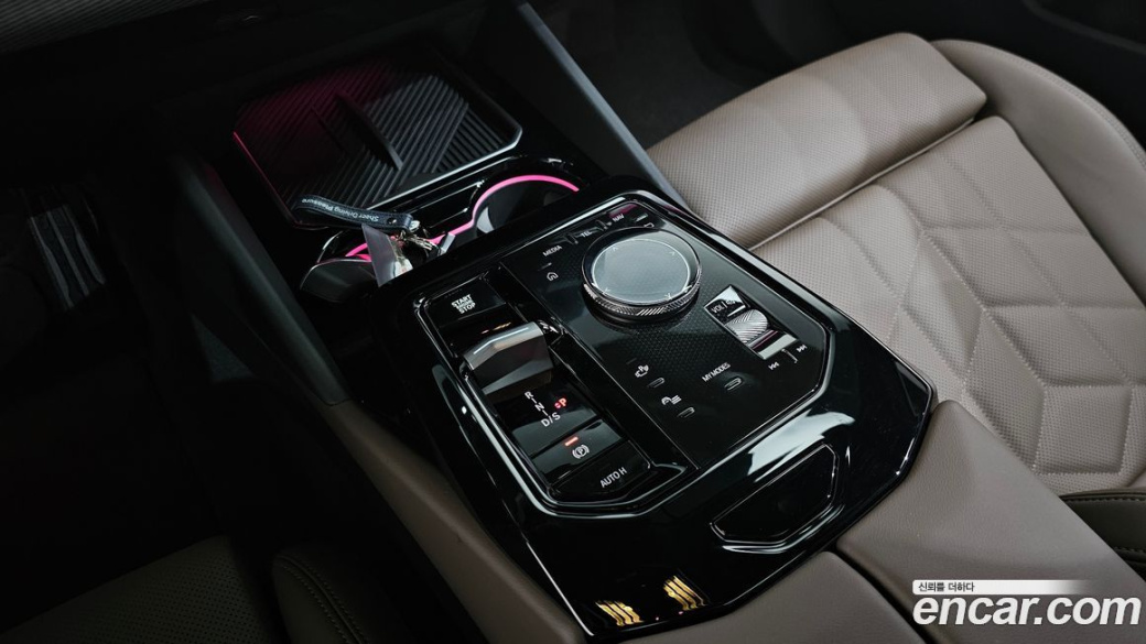 BMW 5-Series 520i M Sport, 2025
