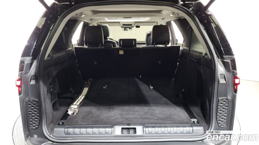 Land Rover Discovery D250 S, 2022