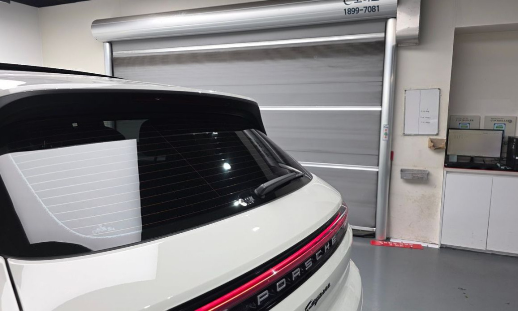 Porsche Cayenne 3.0, 2024