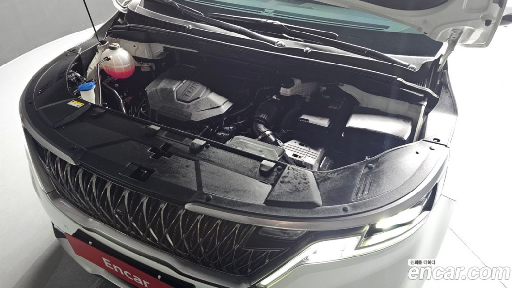 Kia Carnival 9-Seater Signature, 2023