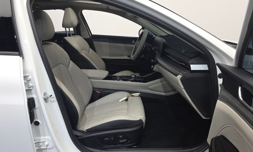 Kia K5 1.6 Turbo, 2024
